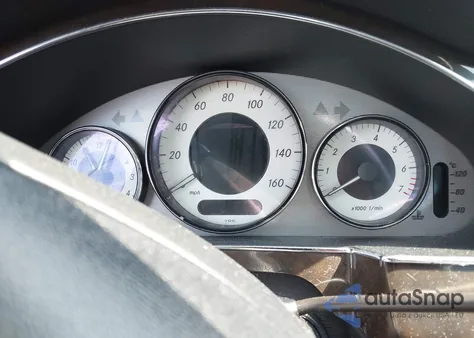 2010 Mercedes-Benz Cls 550 z USA, uszkodzony, nr VIN WDDDJ7CB3AA163800